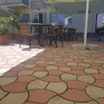 45 & Casa Galbena 3*