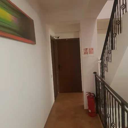Pensiune Casa Galbena Costineşti