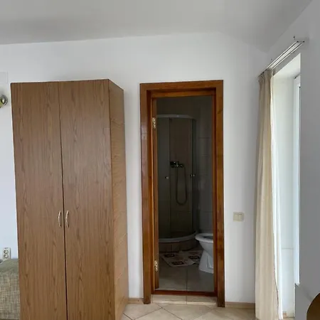 Casa Galbena