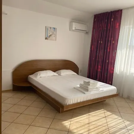 Гостевой дом 45 & Casa Galbena