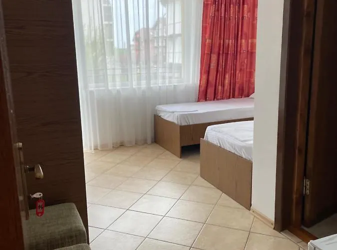 45 & Casa Galbena Konukevi Costinești