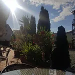 Maison d'hôtes 45 & Casa Galbena 3*