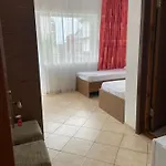 45 & Casa Galbena Maison d'hôtes Costinesti