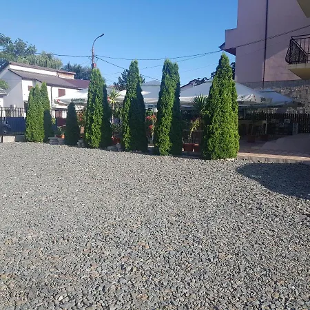 Casa Galbena