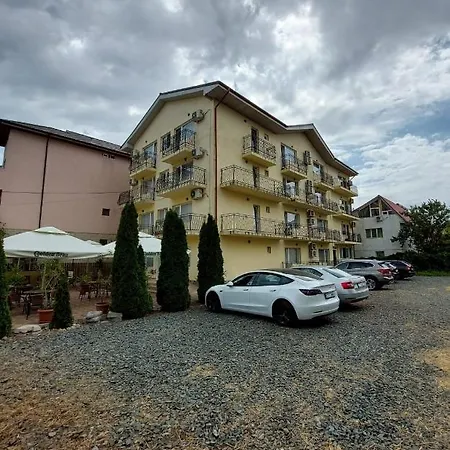Guest house Casa Galbena Costinesti