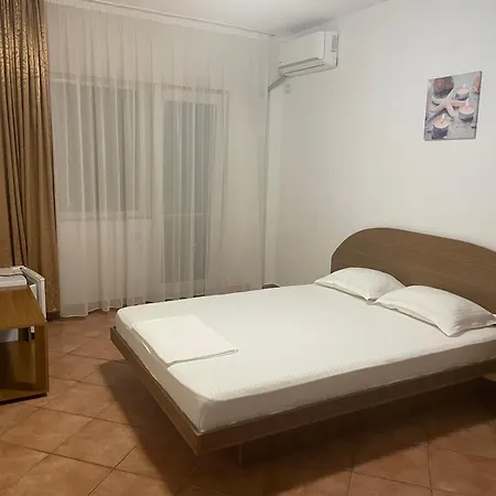 Casa Galbena Guest house Costinesti