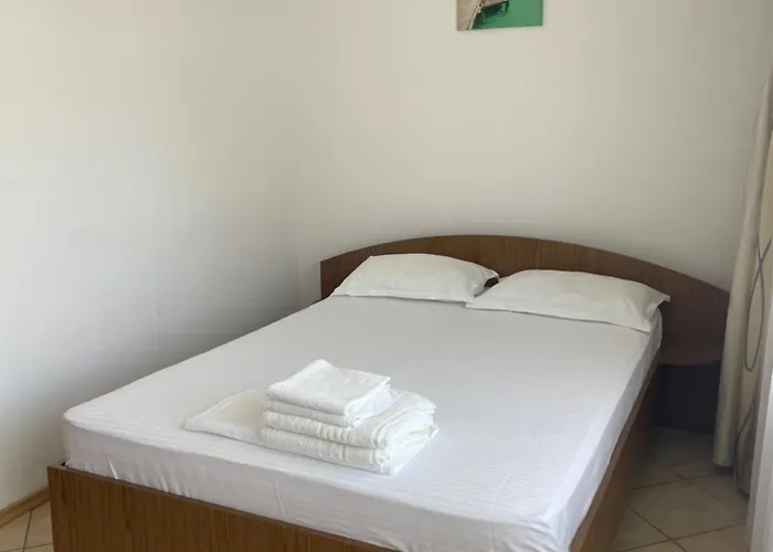 45 & Casa Galbena 招待所 3*